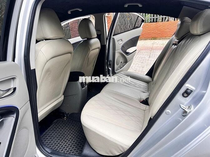 Kia K3 2016 Số sàn gia đình sử dụng, rất lợi xăng