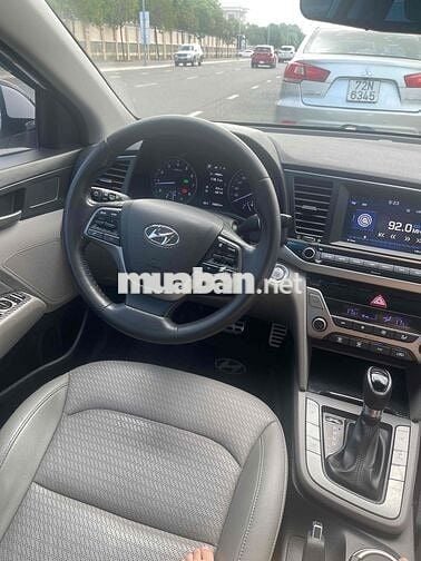 Hyundai Elantra đklđ 2017 2.0 AT - 76575 km