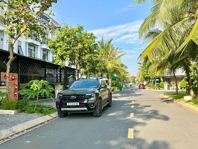 Bán nhà 3 lầu View Sông Vàm Cỏ ngay Aeon Tân An 