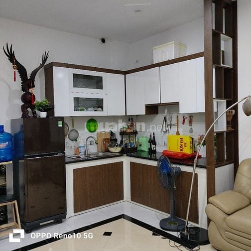 Cần tiền đầu tư, bán gấp nhà đẹp 5 tầng Dương Nội