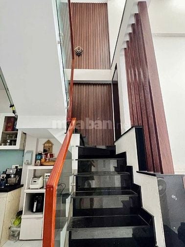 Cần bán gấp căn nhà ở Bình Tân để trả nợ