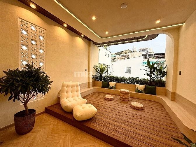 💥Gần HXH Thích Quãng Đức, P5, Phú Nhuận, DT: 3,9m * 11m, nở hậu 5,3m