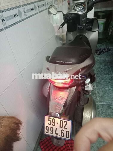 Cần bán xe SH Mode như hình,còn mới ít đi.