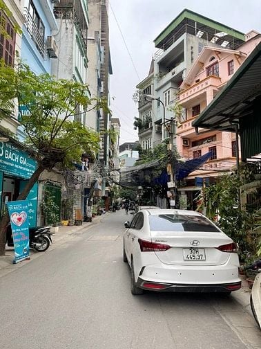 Bán nhà chính chủ Pháo Đài Láng 69m2* 3T* Giá 17,2 tỷ ngõ đẹp gần phố