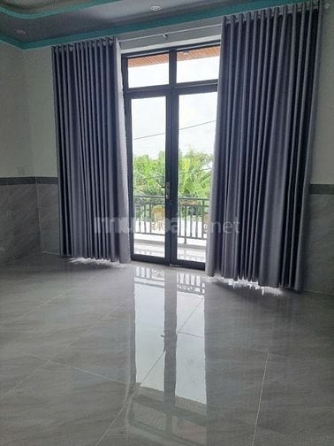 NHÀ MỚI XÂY 1 XẸT NHỰA RỪNG DẦU  1 TRỆT 1 LẦU ĐÚC THẬT GIÁ 2,4 TỶ