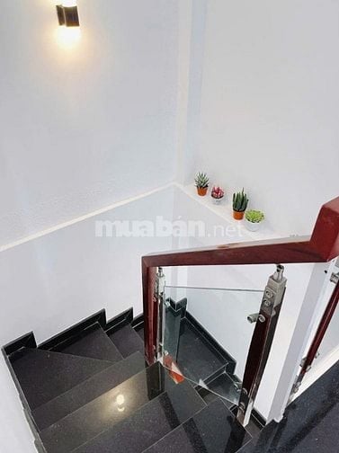Nhĩnh 3 Tỷ Nhà Đẹp Full Nội Thất Cạnh Phú Mỹ Hưng,Phú Thuận ,Quận 7