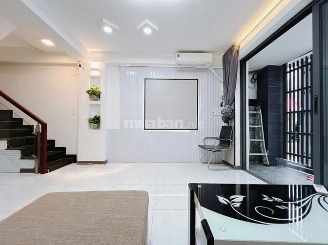 Nhĩnh 3 Tỷ Nhà Đẹp Full Nội Thất Cạnh Phú Mỹ Hưng,Phú Thuận ,Quận 7