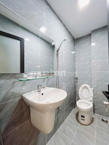 Nhĩnh 3 Tỷ Nhà Đẹp Full Nội Thất Cạnh Phú Mỹ Hưng,Phú Thuận ,Quận 7