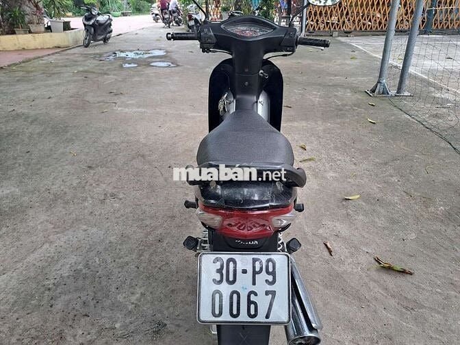 Wave a 100 biển Hà Nội 2011