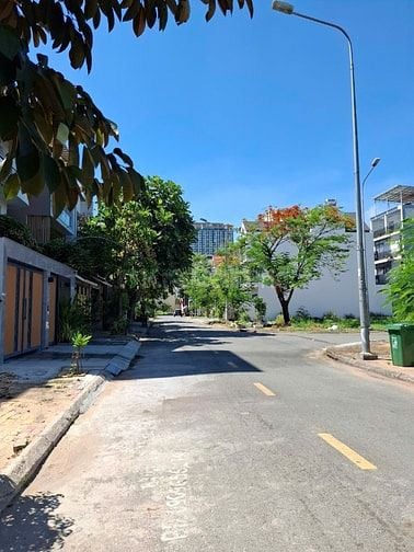 Bán đất 2 mặt tiền đường 49 Bình Trưng Tây Quận 2 giá 30,9 tỷ