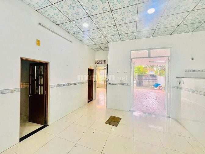 Cần bán gấp căn nhà ở gần KCN Phước Đông , Gò Dầu 337m2 SHR giá 780tr
