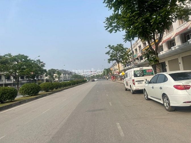  Bán nhà LK Lê Trọng Tấn - Hà Đông 50m* 5T* MT 4m Giá 14,5 tỷ ngõ ô tô