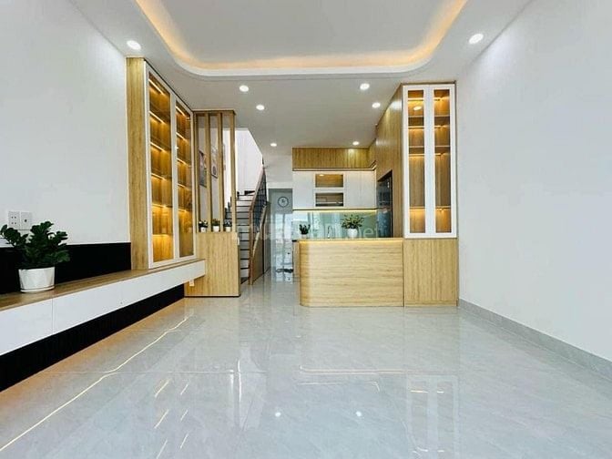 Nhà gần chợ Gò Vấp 2tỷ250 41m2 Nguyễn Thái Sơn. Sổ hồng riêng