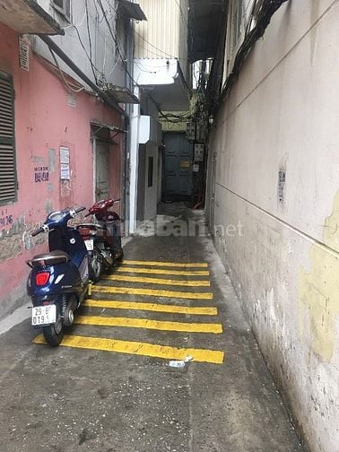 Cho thuê mặt bằng làm cửa hàng kinh doanh, VP công ty, mặt phố Lê Duẩn