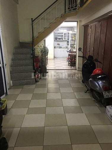 Cho thuê mặt bằng làm cửa hàng kinh doanh, VP công ty, mặt phố Lê Duẩn