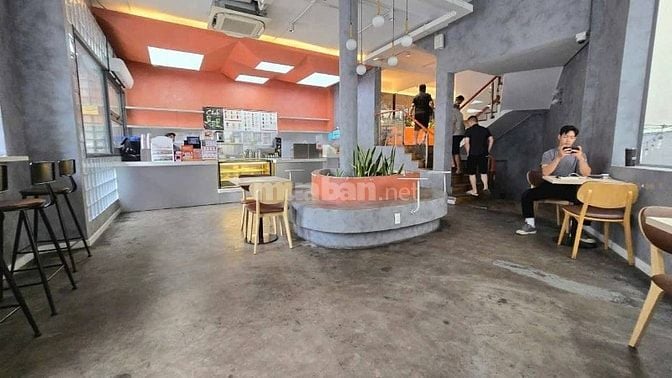 Cho Thuê Biệt Thự Mặt Tiền 130 Phổ Quang, P.9, Quận Tân Bình 