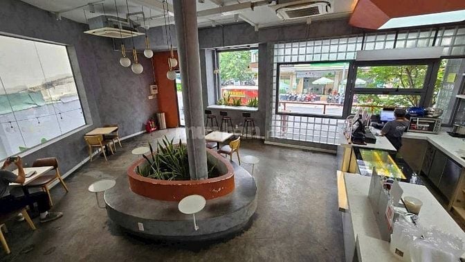 Cho Thuê Biệt Thự Mặt Tiền 130 Phổ Quang, P.9, Quận Tân Bình 