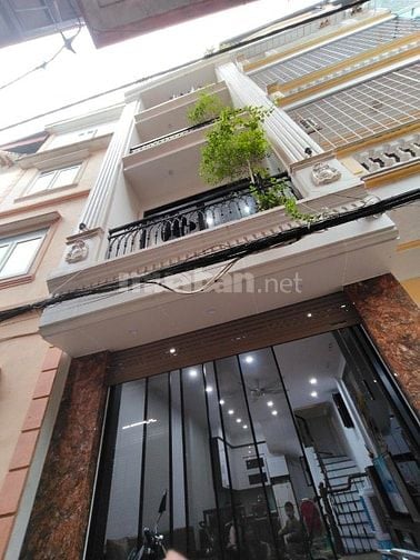 💥CHỈ NHỈNH 8 TỶ CÓ NHÀ ĐỊNH CÔNG THƯỢNG – MẶT NGÕ THÔNG Ô TÔ TRÁNH – 