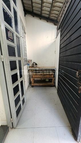 Cho thuê nhà hẻm 4m(XH) Đường số 26/3, P.B.H.Hòa, Q.Bình Tân giá 8tr
