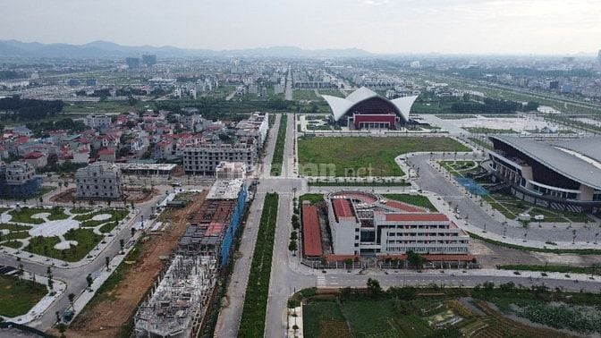 Cần bán shophouse 150m2 kinh doanh sầm uất view nhà thi đấu tỉnh