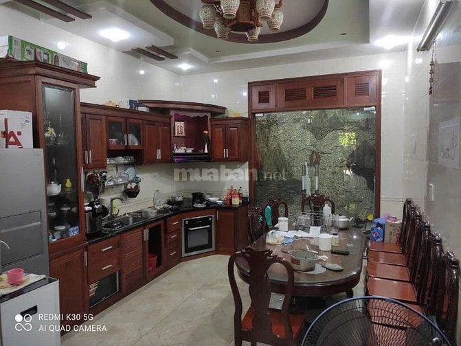 Chính chủ cần bán gấp nhà mặt tiền đường số 28 p6 gò vấp 