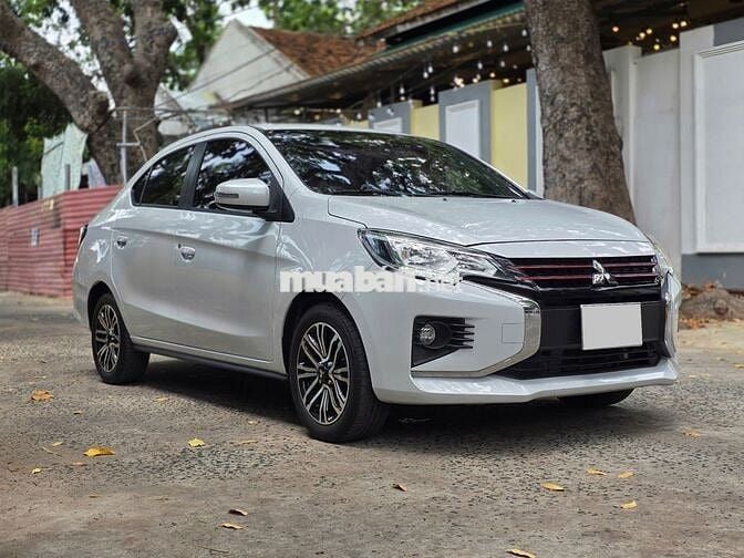 Mitsubishi Attrage 2021 Premium 1.2 CVT - 8000 km