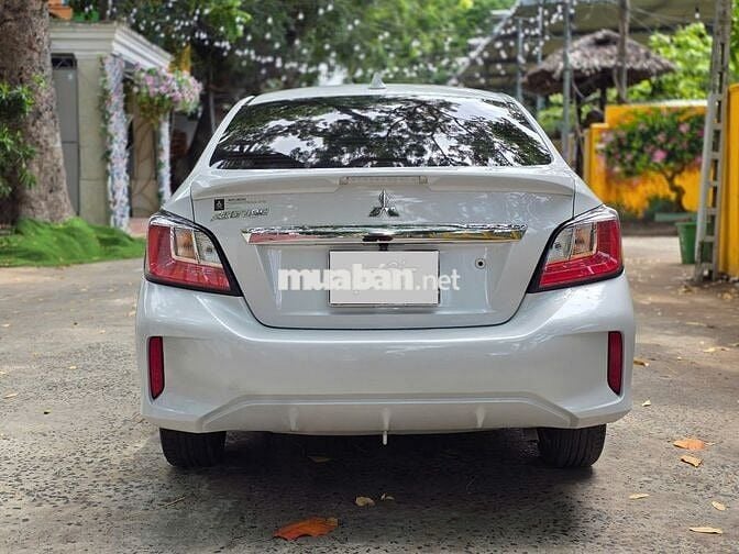Mitsubishi Attrage 2021 Premium 1.2 CVT - 8000 km
