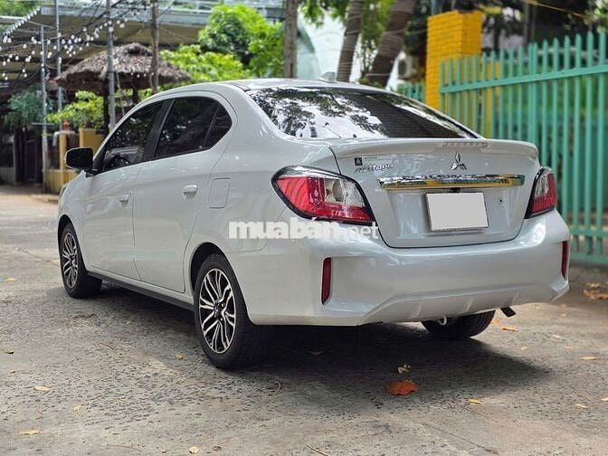 Mitsubishi Attrage 2021 Premium 1.2 CVT - 8000 km