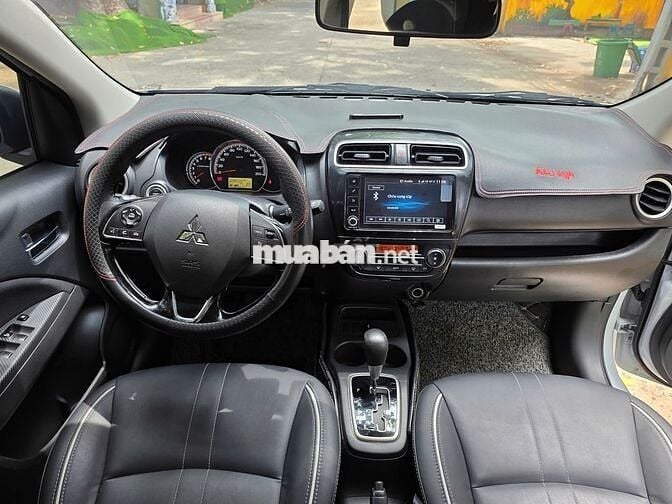 Mitsubishi Attrage 2021 Premium 1.2 CVT - 8000 km