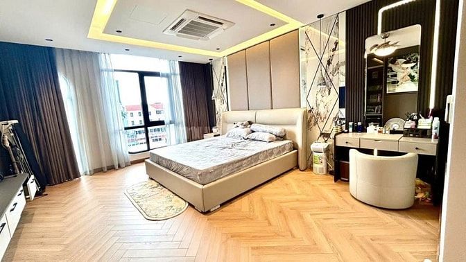 Bán nhà phân lô TĐC Ngọc Thụy, 8T thang máy, gara ô tô, nhà mới ở ngay
