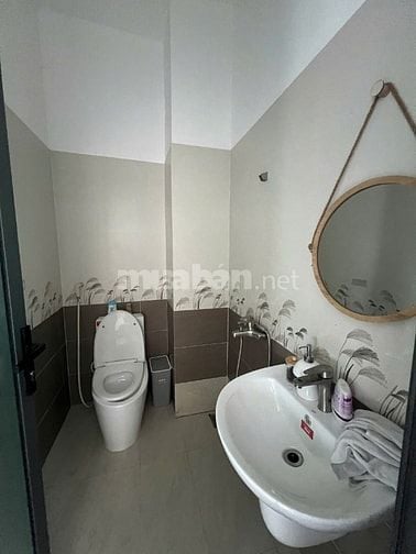Góc 2MT 147 Ni Sư Huỳnh Liên. 291m2, 7 tầng,thang máy. Thu nhập 312tr