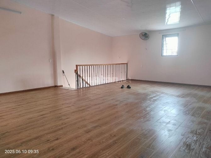 BÁN NHÀ THỊ TRẤN HÓC MÔN 162m2 BÀ TRIỆU 2 Lầu 