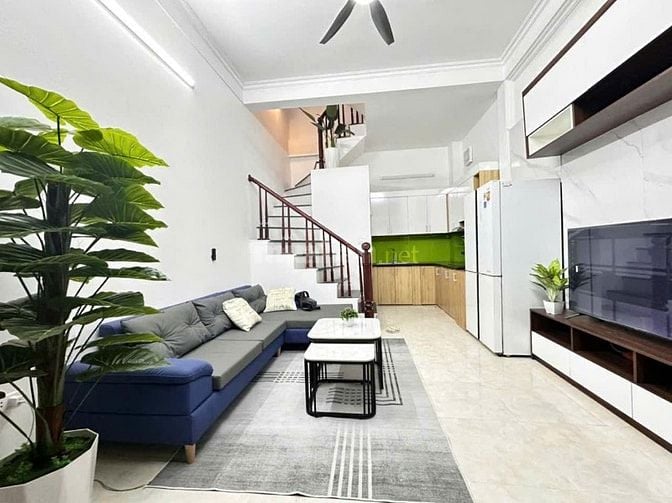 BÁN NHÀ TRUNG TÂM CẦU GIẤY – NGÕ CÁCH PHỐ CHỈ 5M
