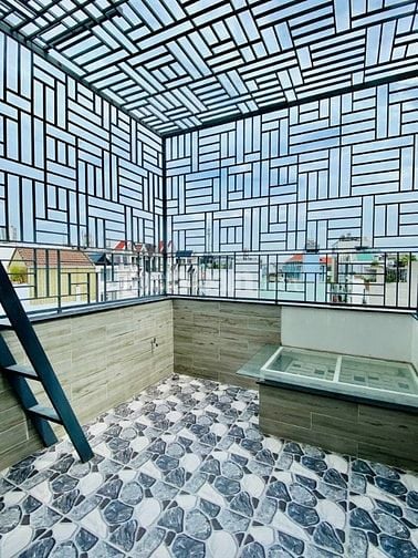 Bán nhà 4 tầng mặt tiền đường Nguyễn Duy Cung, DTXD: 204m2, chỉ 8 tỉ 3
