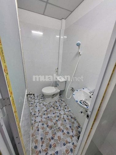 Cho thuê nhà mới nguyên căn Đường 45, Thủ Đức, 30m2, lửng 15m2, 5,5tr