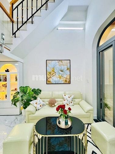 Nhà tuyệt đẹp CAO CẤP 2 Lầu hẻm Nguyễn Văn Lượng, P16, Q.Gò Vấp.