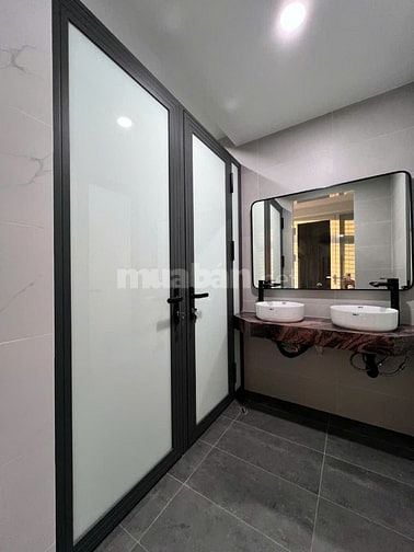 Phòng trọ ở ghép (Dạng KTX), Nơ Trang Long, BT, Giá 2-2,2tr/1bạn/th