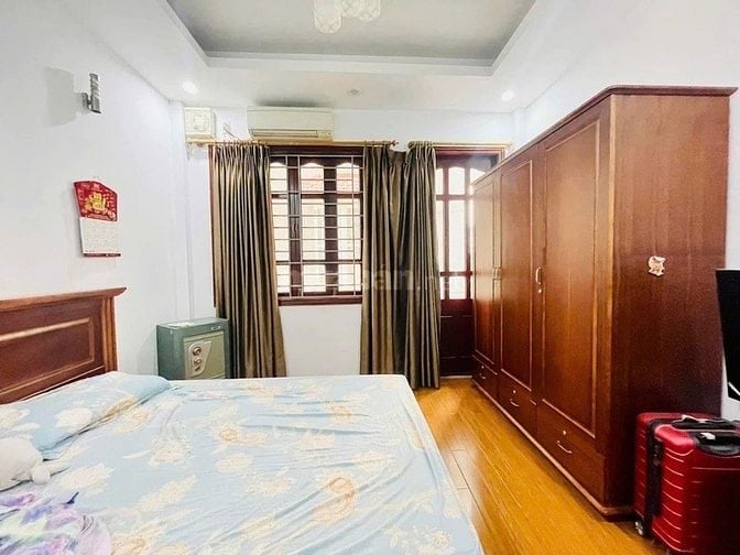 BÁN NHÀ BÀ TRIỆU HÀ ĐÔNG 40M2 Ô TÔ ĐỖ CỬA