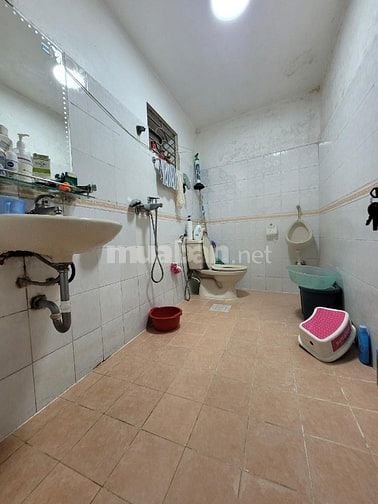 ĐẦU TƯ SINH LỜI, CHỊ GÁI NHỜ BÁN NHÀ NGUYỄN VĂN CỪ, DÒNG TIỀN ỔN ĐỊNH