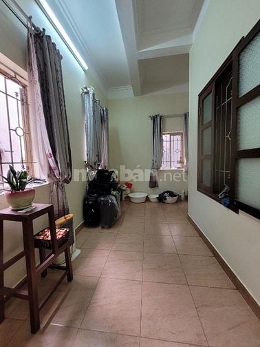 ĐẦU TƯ SINH LỜI, CHỊ GÁI NHỜ BÁN NHÀ NGUYỄN VĂN CỪ, DÒNG TIỀN ỔN ĐỊNH