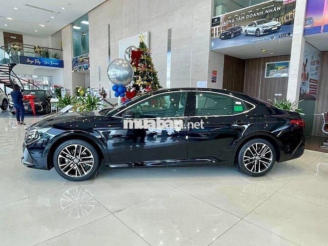 Toyota Camry 2025 2.5HEV MID
