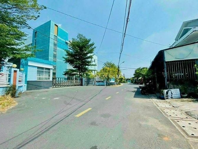 BÁN GẤP LÔ ĐẤT THỊ TRẤN CỦ CHI 139m2 MT NHỰA SHR 880 triệu