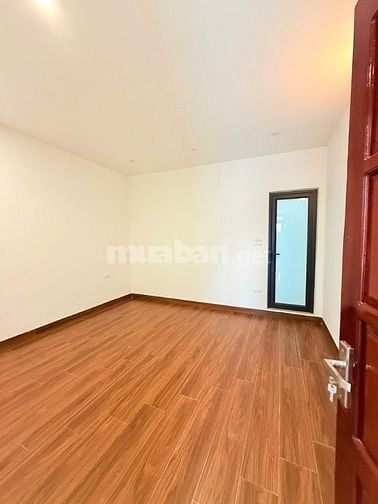 Nhà lô góc 50m2 Mỹ Đình, 8,6 tỷ - Thoáng mát, tràn ngập ánh sáng.