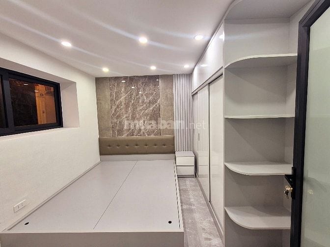Bán căn hộ tập thể số 105 ngõ 86 Nhân Hoà Sổ 33,3m ; Sử dụng 78m ; Mặt
