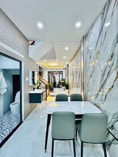 Bán nhà siêu xinh - Cách sân bay chỉ 5 phút - sổ sách chuẩn chỉnh 