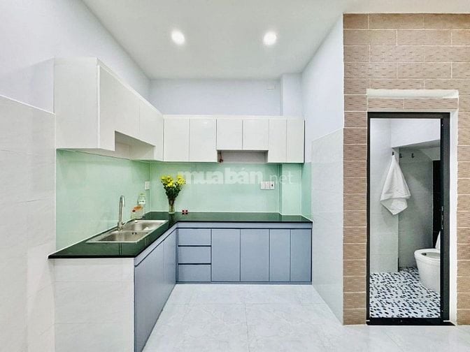 Bán nhà siêu xinh - Cách sân bay chỉ 5 phút - sổ sách chuẩn chỉnh 