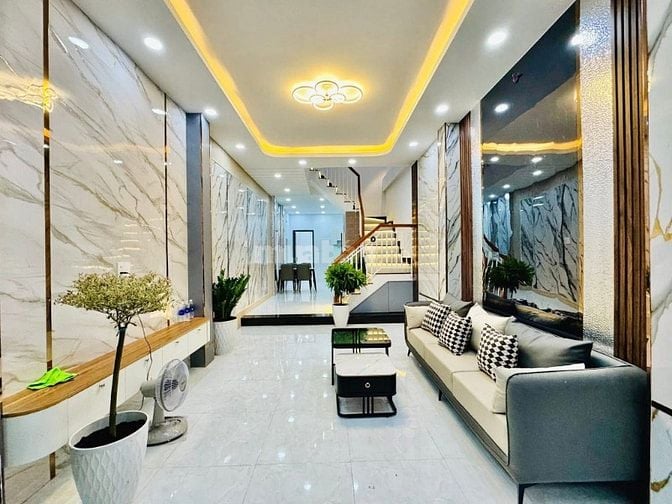 Bán nhà siêu xinh - Cách sân bay chỉ 5 phút - sổ sách chuẩn chỉnh 