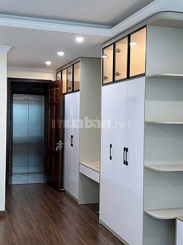 Nhà Đẹp Kinh Doanh VP Nguyễn Văn Huyên 45m, 7 tầng, mt 4m, giá 19.5 tỷ