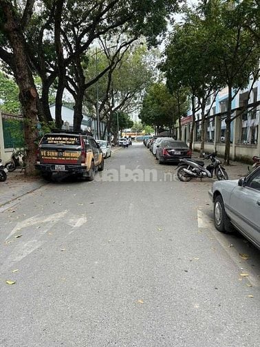 Nhà Đẹp Kinh Doanh VP Nguyễn Văn Huyên 45m, 7 tầng, mt 4m, giá 19.5 tỷ