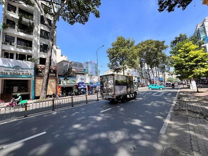 Bán nhà MT đường Lê Lai - 11*20.3m - 4Tấm- HĐT 12k$- Giá 95 tỷ